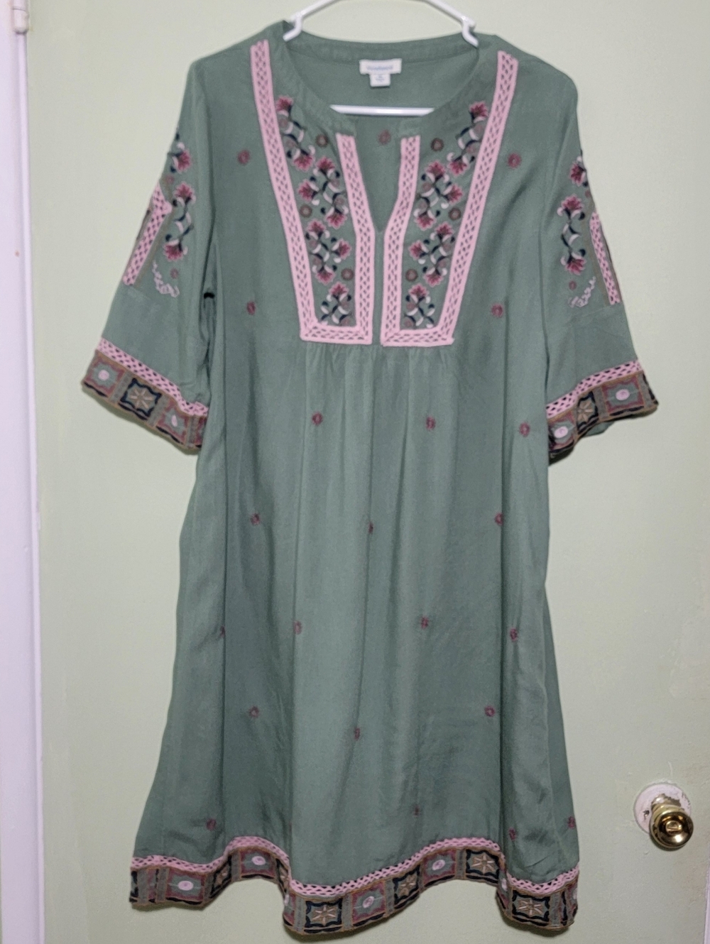 Sundance Sage Green Embroidered Midi Dress with Pink Trim Size Medium